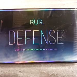 P.U.R Defense Anti-Pollution eyeshadow pallet